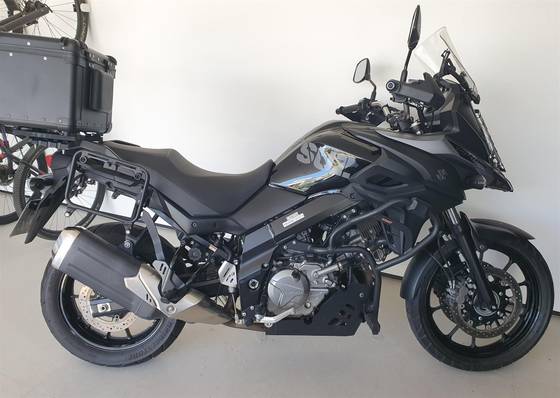 SUZUKI V-STROM 650 ADVENTURE SUZUKI V-STROM 650 ADVENTURE